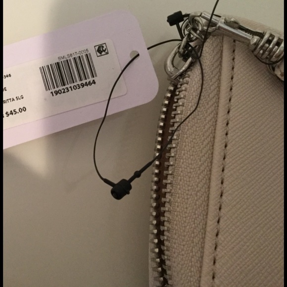 GUESS Britta Nude Wallet - Picture 6 of 7